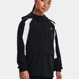 Under Armour Women's Black and White Hoodie